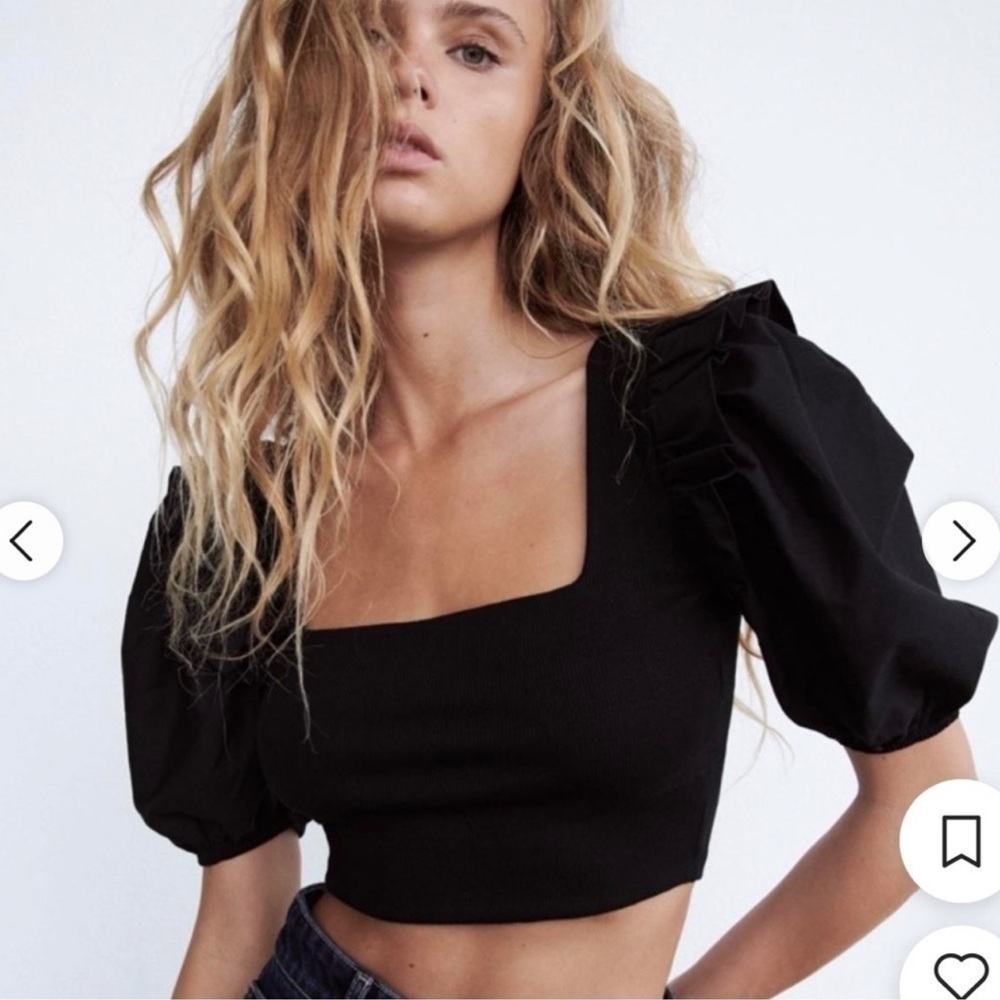 🌎 Zara Crop Top